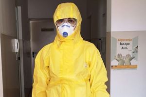 STRIGĂTUL MUT al asistentei şefe de la secţia de Infecţioase Alba, Marcela Vîlcan: „EU, de 3 săptămâni, NU mi-am strâns copilul în braţe, dorm singură, NU stau în casă. Pentru VOI!”