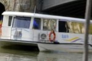 Plimbările cu vaporaşele pe Bega sunt suspendate la nici două săptămâni după ce au fost reluate