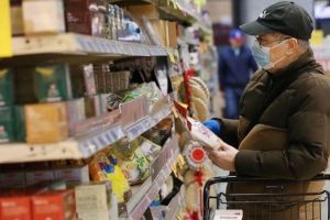 Mureş: Trei supermarketuri amendate pentru nerespectarea măsurilor anticoronavirus!