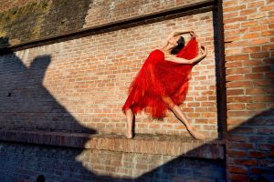 Teatrul de Balet prezintă online spectacolul „Legături” – 21 Martie ora 18.30