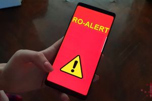 Mesaj de avertizare pentru cetăţeni! Populaţia, avertizată, prin RO-Alert, să nu iasă din casă