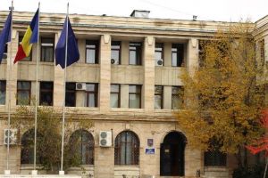 Prefecţii nu mai au voie să comunice informaţii despre cazurile de coronavirus