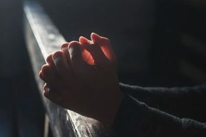 Slujbele se fac în biserici fără accesul publicului (Ordonanţă militară)