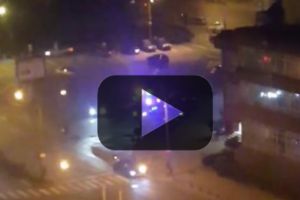 VIDEO – „BOMBARDERI” ÎMPRĂȘTIAȚI DE POLIȚIȘTI