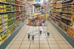 Agenţie a ONU: Cumpărăturile masive generate de panică pot duce la majorarea artificială a preţurilor