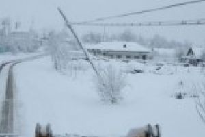 COD PORTOCALIU: Ninsori abundente, strat de zăpadă consistent, viscol, în Oltenia
