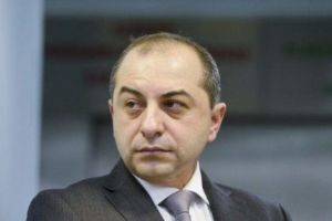 MEDICUL PITEŞTEAN CĂTĂLIN CÎRSTOIU, DIN NOU LA ŞEFIA SP. UNIVERSITAR