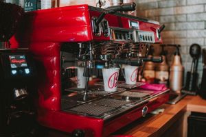 B-1870 Caffe a asigurat cafeaua pentru personalul medical de la Secţia de Boli Infecţioase a ...