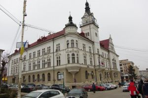 Peste 80 dintre salariaţii Consiliului Judeţean Suceava lucrează de acasă