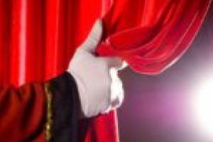 Teatrul se mută în online! Spectacolele de la Reşiţa, la un click distanţă