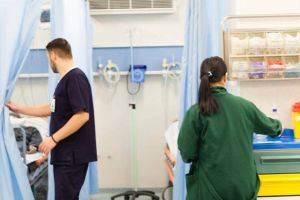 Internările în spital, suspendate de marţi. Toţi pacienţii care nu prezintă urgenţe vor fi externaţi