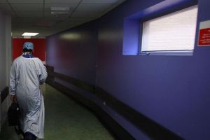 Ordin pentru eliberarea tuturor spitalelor: Operaţiile care nu sunt urgente vor fi suspendate, iar pacienţii externaţi în 48 de ore