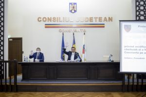 CJC a alocat 4,4 milioane lei pentru achizitionarea de echipamente medicale, materiale sanitare si dezinfectanti