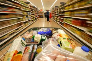BONUS 1000 EURO PENTRU ANGAJAŢII UNUI HIPERMARKET
