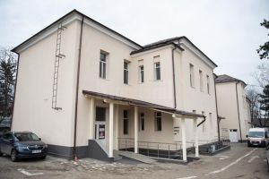 Zeci de persoane în autoizolare, după ce dascălul de la biserica din Iacobeşti a fost ...