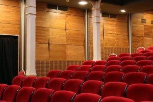Teatrele din România care transmit spectacolele online în perioada crizei de coronavirus