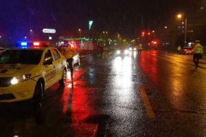 VIDEO| „Vă rugăm rămâneţi în casă”: Avertismente ferme ale poliţiştilor şi jandarmilor din Alba Iulia