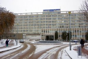 52 de cadre medicale de la Spitalul Judeţean Suceava au fost confirmate cu noul coronavirus. ...