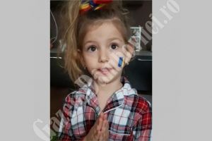 O frumuseţe de copil cântă “Doamne, ocroteşte-i pe români!”! O rugăciune în vremuri grele