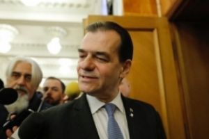 TUPEU NESIMTIT! Orban le răspunde medicilor care s-au plâns că nu au echipamente: 'Să ceară ce au nevoie