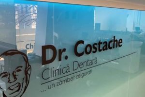 La Clinica „Dr. Costache”, asistenţă de urgenţă dentară on-line