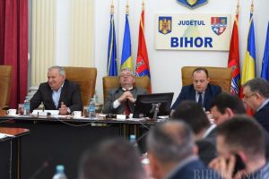 Virusare la Judeţ: La CJ Bihor nu e doar criză de coronavirus, ci şi de... conducere