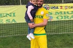 ANDREI HERGHELIGIU STĂ ACASĂ LA IAŞI