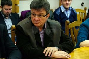Patru angajaţi ai Oficiului de Cadastru au refuzat să meargă la muncă, nemulţumiţi de ...