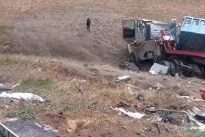 Atenţie! Camion cu cereale răsturnat în Nodul Rutier Drajna – Autostrada A2!