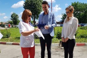 DÂMBOVIŢA Covid-19: Soţii Voevodschi, din nou, donatori! Aparatură pentru lupta spitalului Găeşti cu coronavirusul