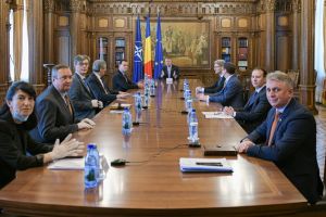 Preşedintele Klaus Iohannis: Românii îşi vor putea amâna plata ratelor cu până la 9 luni 