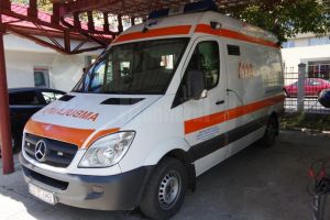 Un asistent medical şi un ambulanţier din Serviciul de Ambulanţă Suceava, depistaţi cu Covid-19
