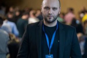 Cum iti aliniezi strategia de business la situatia de criza: Da dovada de empatie!
