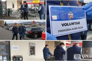 FOTO, VIDEO| Voluntarii Primăriei Alba Iulia au cumpărat şi livrat primele pachete pentru vârstnicii din oraş