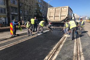 Autorităţile se pregătesc să dea drumul circulaţiei pe Bulevardul Țuţora