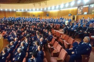 39 de agenţi şi 33 de ofiţeri de poliţie de la IPJ Botoşani, avansaţi în grad