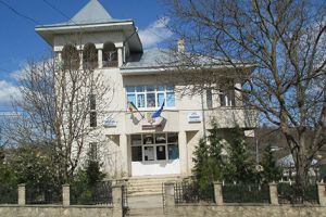 Soluţia găsită de o primărie din Botoşani pentru a-i ajuta pe localnici să-şi procure  formularele de declaraţie