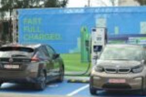 Fonduri europene pentru 16 staţii de reîncărcare a maşinilor electrice la Timişoara