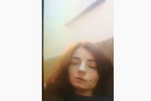 VIDEO Clipe de coşmar trăite de o braşoveancă revenită în ţară, din SUA! „Autorităţile au creat mediul perfect pentru infectare!”