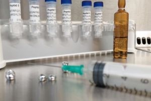 România are vaccinul anti-COVID-19. Când încep testările pe oameni