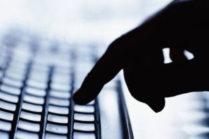 Site-urile de ştiri pe care ANCOM le va şterge de pe internet. Ministrul Vela a trimis deja notificarea