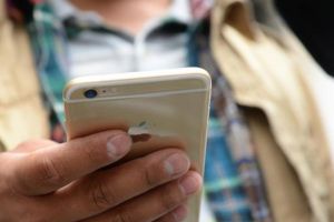 Telefonul unui harghitean a fost recuperat de poliţişti de la un hot din Mureş