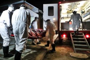 Un bărbat din Timiş, depistat cu COVID-19, a murit. O altă persoană a decedat în drum spre spitalul din Timişoara