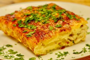 Musaca de cartofi cu carne de pui