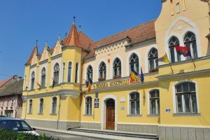 Rectificare bugetară la Sebeş: Sume cedate de cultură pentru sănătate şi sponsorizări pentru Spitalul Municipal. Investiţiile Sebeşului vor continua