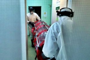 Numărul cazurilor de COVID-19 se apropie de 1300 în România. La Terapie Intensivă sunt 32 de pacienţi