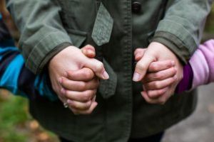 O mână de ajutor acordată în vremuri grele
