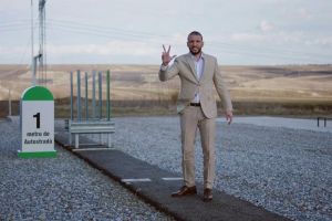 Ștefan Mandachi “vinde” primul metru de autostradă din Moldova cu 3 milioane de euro, ...