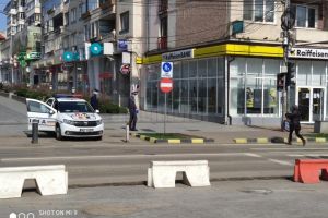 Pensionări interzise, concedii tăiate şi detaşări fără acord, pentru poliţişti şi militari