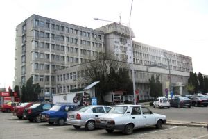 Caz revoltător în Argeş: Angajatul unui spital, cercetat penal după ce a furat măşti, mănuşi şi dezinfectanţi